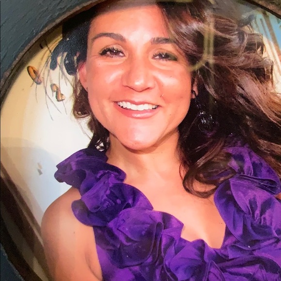 Meet your Posher, Elizabeth - Picture 1 of 1